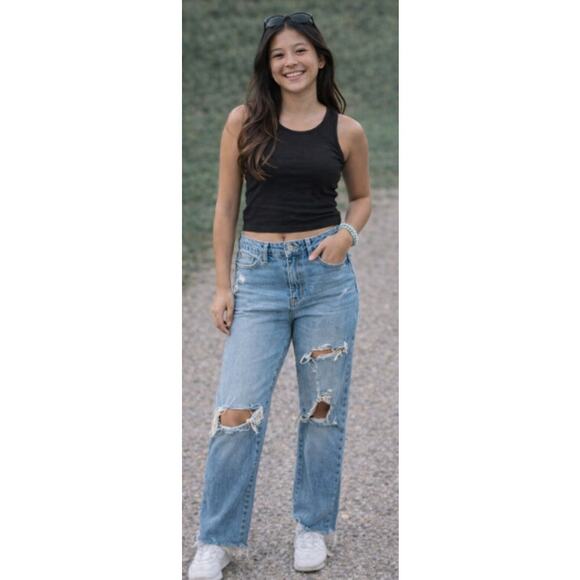 Abercrombie & Fitch The Boyfriend Ripped Jeans Size 0 - Picture 5 of 5